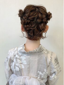 ビューティーサロン クイーン(beauty salon QUEEN) まるでお人形♪愛されツイン団子ヘア