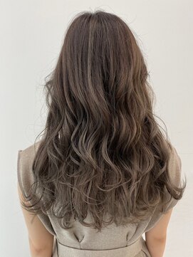 イース バイ アンブルリュクス 北千住(Ease by amble luxe) 柔らかベージュ