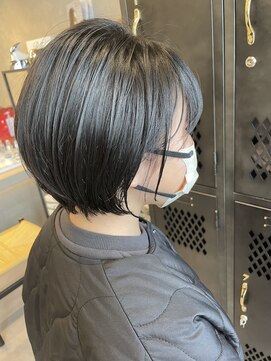 アチーブリス(achieve Liss) キッズカット☆艶感ブラウンくびれショートボブ