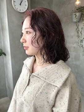 テトヘアー(teto hair) レッドピンク　くせ毛スパイラルウェーブパーマ　くるくる　暖色