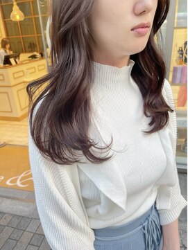 レア 渋谷(Le'a) 暗髪ヘア/暗髪カラー/韓国風レイヤー/顔周り/大人ヘア