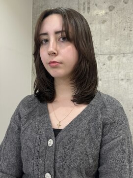 サクラ オモテサンドウ(SAKURA) レイヤーカット ミディアムヘア 表参道