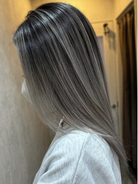 ルーゼン(LUXEN) 【LUXEN】ホワイトグレーバレイヤージュ