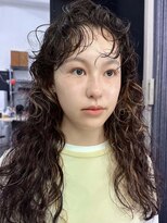 ナヌーク ダイカンヤマ(nanuk daikanyama)&nbsp;ロングパーマ・スパイラルパーマ・ビックスパイラルパーマ