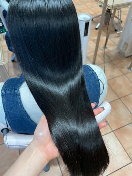 メゾンドボーテ 少路店(MAISON DE BEAUTE)の写真/超ダメージレスな商材にこだわっているから、髪のストレスも解消◎今までにないサラツヤなストレートへ…♪