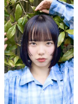 スリーアン(THREE ann.) 切りっぱなしボブ/ストレートボブ/ブルーブラック