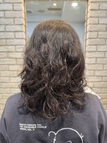 ルームス(ROOMS)&nbsp;大人の余裕をまとうウェーブスタイル