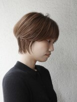 ワビ(wabi) 前下がりコンパクトショート×ナチュラルブラウン