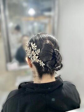 アイビー 新宿(IVY) タイトシニヨン