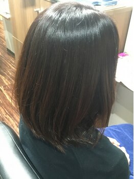 ザヘアーショップ ロジック(The Hair Shop Rojik)の写真/【カット+オーガニックグレイカラー(白髪染め)¥8250】頭皮に優しく自然美にこだわったオーガニックカラー！