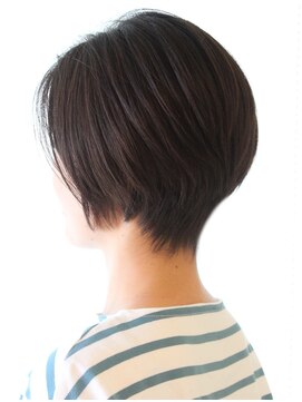 レウナ 外苑前(Reuna) 【30代・40代・50代】丸みが綺麗なナチュラルスタイル