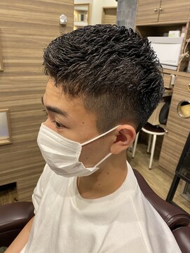 銀座マツナガ 神田店 今夏◎スッキリ！サッパリ！バッチリ！短髪癖毛風アイロンパーマ