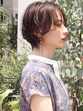 アトリエ フェム(atelier.fem) 柔らかさと丸みのある抜け感ショート