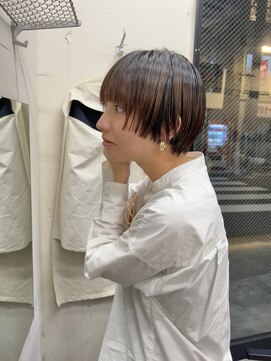 エー(a.) マッシュショート