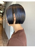 《kitin吉祥寺》　ネイビーハイライト　ミニボブ