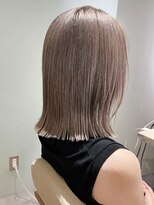 チル(chill)&nbsp;ブリーチオンカラー＊シルバーグレージュ