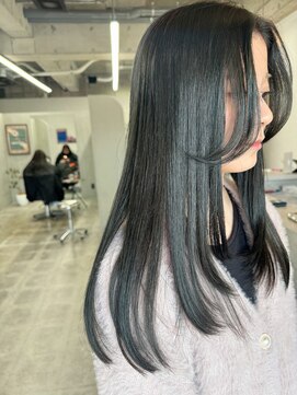 イロ バイ ミロク(ILO by miloc) deep olive