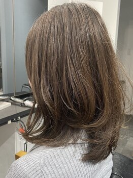 ルフレ 立川(Reflet)の写真/《抜け感×上品》レイヤーカットや伸ばしかけヘアも動きのあるスタイルに演出♪色々な表情を楽しめます。