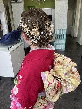 マジックデイズ(Magic Days) ヘアセット　アップスタイル