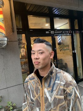 ジェントルマンバーバー(gentleman Barber) サイドパート