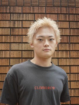 ミオ ベガ(Mio'' VEGA) ブロンドスパイキーショート