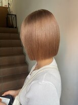 サンク 原宿 表参道(cinq) ブリーチダブルカラーインナーカラーヘーゼルベージュミニボブ