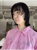 顔まわりを切り込んだボブ