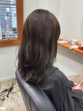 エニエンメイクス 立川(ENIEN MAKE'S) 大人レイヤー、アッシュブラウン