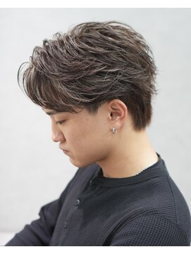 ササ シンサイバシ(33 SHINSAIBASHI) フェザーショートフェザーパーマ大阪心斎橋難波