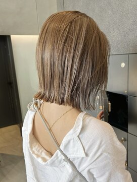 ザザ ZA/ZA 目白 ぱつっとボブ/肩上ボブ/ハイライトカラー/ブラウンベージュ