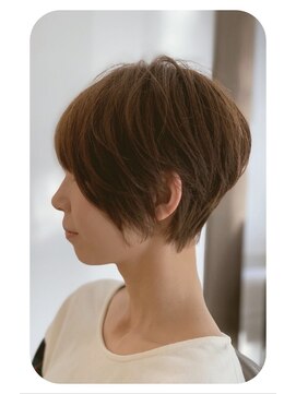 ノワール(Noir) くびれショート