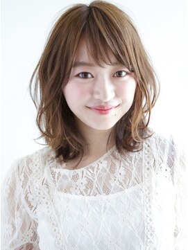 アフロート ルヴア(AFLOAT RUVUA) 【20/30/40/50代幅広く人気】巻き髪長持ち★ミディアムパーマ