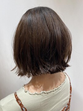 リア(Li'a by neolive) 外ハネ