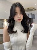 内巻きくびれヘア ナチュラル可愛い韓国ヘア 黒髪 艶カラー