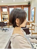 ショートレイヤー×グレーベージュ/グレージュカラー