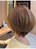 ふんわりオトナショートボブ