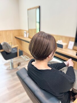 ココネ(cocone) ハイライトショートボブ