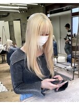 ヲタク(wotaku.)&nbsp;抜きっぱなしブロンドケアブリーチリタッチハイトーンカラー