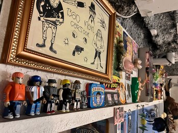 カットクラブ(CUT CLUB)の写真/アメトイで賑わうユーモアあふれる店内！オシャレなインテリアに囲まれながら心も癒されるサロンタイムを♪