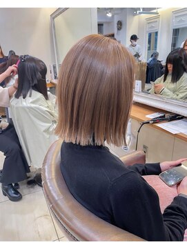 ネオリーブアイム 横浜西口店(Neolive aim) 切りっぱなしミルクティーベージュ横浜ケアブリーチ【成田】