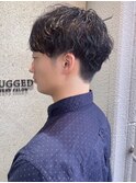 波巻きパーマ ウェーブパーマ マッシュ 束感スタイリング
