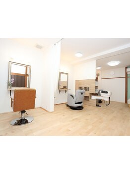 《半個室あり》40代からのお悩み解決サロン！MoMOの艶カラーでハリ・コシのある美しい艶髪へ…