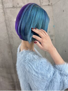 ドアベルヘアリビング(Door Bell hair Living) ショートカット×ツートンカラー×ハイトーン
