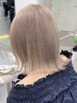 サンクマーケット 渋谷(cinq MARKET)&nbsp;渋谷ブリーチカラータッセルボブ顔周りレイヤー切りっぱなしボブ