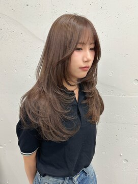 シーク 天神(SEEK) 松尾菫菜/ベージュカラー/レイヤーカット/