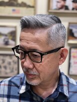 フォーコーナーズ(Four Corners)&nbsp;スキンフェードツーブロック刈り上げジェットモヒカンマンバン