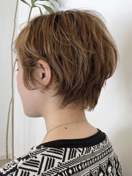 ヘアークリアー 春日部 大人可愛いバックラインの丸みがかわいいショートスタイル