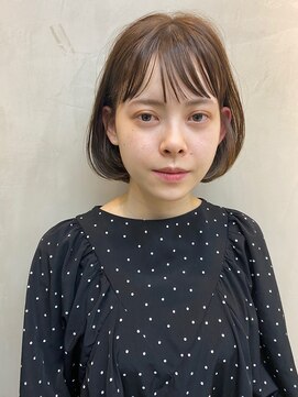 ミィ 浦和(mee) 【mee.】ユウ ショート ボブ 前髪 イメチェン ハイライト