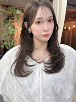 インビテーション(invitation)&nbsp;レイヤーカット大人かわいい簡単スタイリング顔周りカット前髪