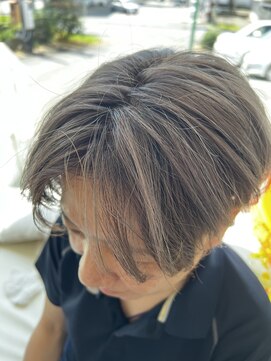 スイルバイスイートルーム(SUIL By Sweet Room) ブリーチオンカラーカット